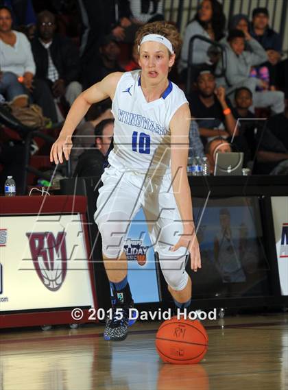 Thumbnail 1 in Windward vs. Jonesboro (MaxPreps Holiday Classic) photogallery.
