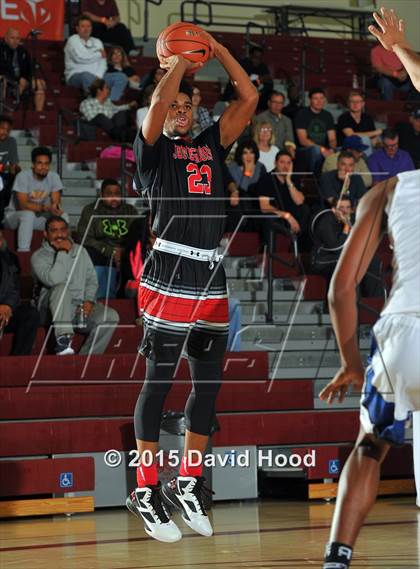 Thumbnail 2 in Windward vs. Jonesboro (MaxPreps Holiday Classic) photogallery.