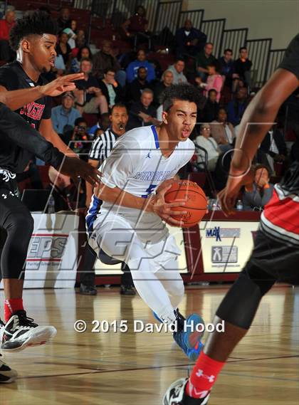 Thumbnail 2 in Windward vs. Jonesboro (MaxPreps Holiday Classic) photogallery.