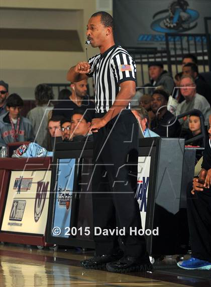 Thumbnail 3 in Windward vs. Jonesboro (MaxPreps Holiday Classic) photogallery.