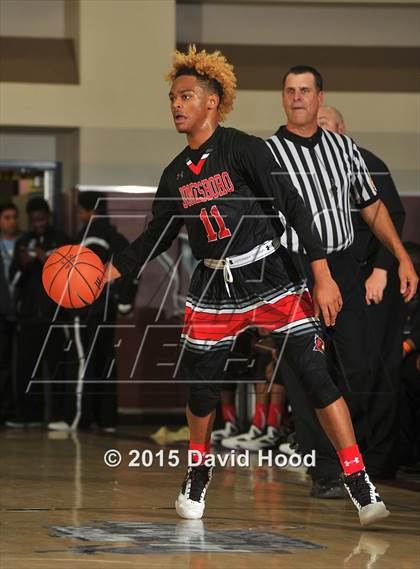 Thumbnail 2 in Windward vs. Jonesboro (MaxPreps Holiday Classic) photogallery.