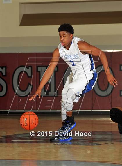 Thumbnail 3 in Windward vs. Jonesboro (MaxPreps Holiday Classic) photogallery.