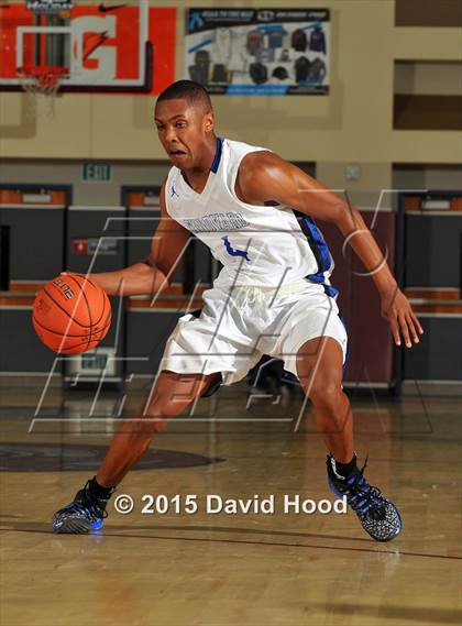 Thumbnail 1 in Windward vs. Jonesboro (MaxPreps Holiday Classic) photogallery.