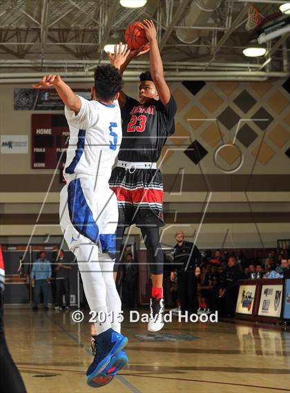 Thumbnail 3 in Windward vs. Jonesboro (MaxPreps Holiday Classic) photogallery.