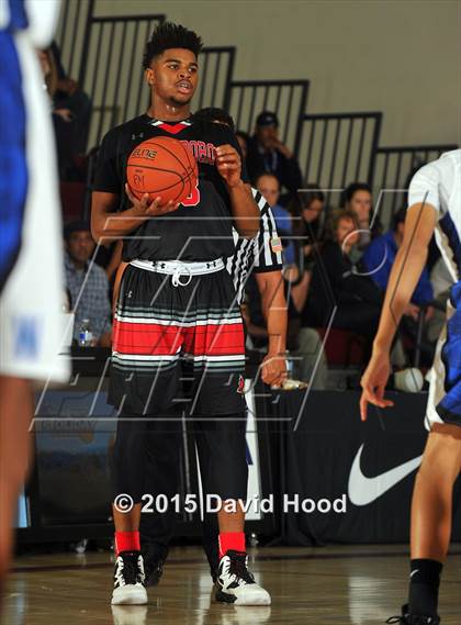 Thumbnail 1 in Windward vs. Jonesboro (MaxPreps Holiday Classic) photogallery.