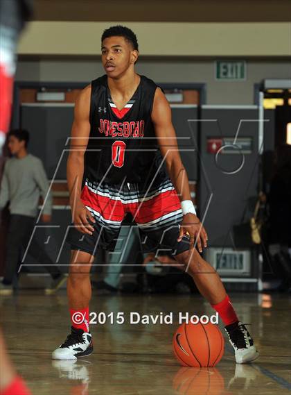 Thumbnail 3 in Windward vs. Jonesboro (MaxPreps Holiday Classic) photogallery.