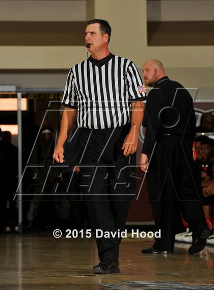 Thumbnail 2 in Windward vs. Jonesboro (MaxPreps Holiday Classic) photogallery.