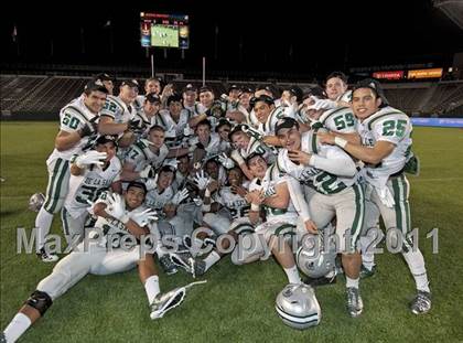 Thumbnail 2 in De La Salle vs. Westlake (CIF State Open Division Final) photogallery.