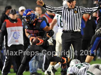 Thumbnail 2 in De La Salle vs. Westlake (CIF State Open Division Final) photogallery.