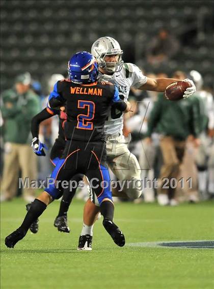 Thumbnail 3 in De La Salle vs. Westlake (CIF State Open Division Final) photogallery.