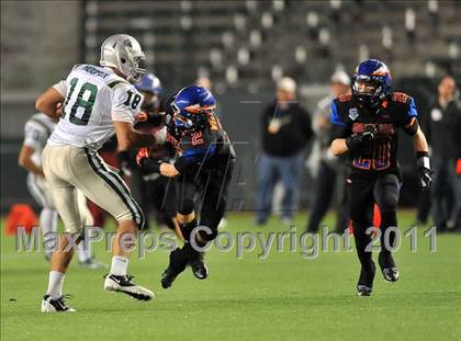 Thumbnail 1 in De La Salle vs. Westlake (CIF State Open Division Final) photogallery.