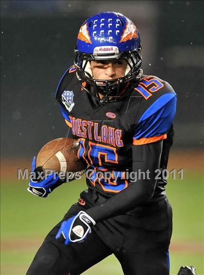 Thumbnail 3 in De La Salle vs. Westlake (CIF State Open Division Final) photogallery.