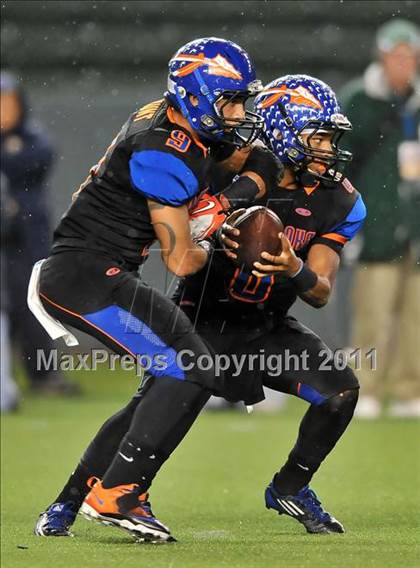 Thumbnail 3 in De La Salle vs. Westlake (CIF State Open Division Final) photogallery.