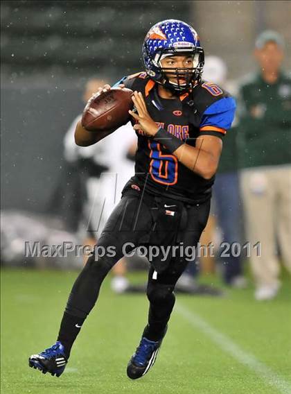 Thumbnail 3 in De La Salle vs. Westlake (CIF State Open Division Final) photogallery.