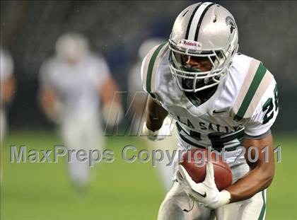 Thumbnail 3 in De La Salle vs. Westlake (CIF State Open Division Final) photogallery.