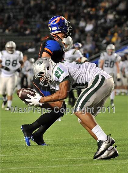 Thumbnail 3 in De La Salle vs. Westlake (CIF State Open Division Final) photogallery.