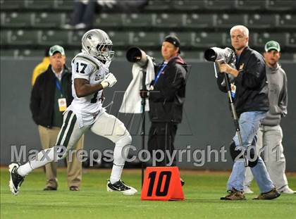 Thumbnail 2 in De La Salle vs. Westlake (CIF State Open Division Final) photogallery.