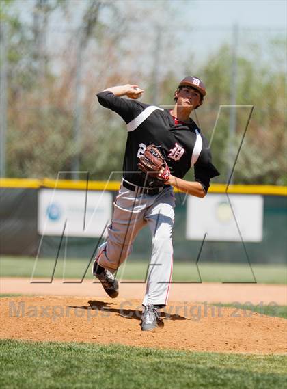 Thumbnail 2 in Valor Christian vs. Durango (CHSAA 4A Semifinal) photogallery.