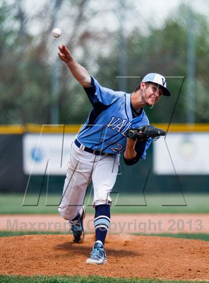 Thumbnail 1 in Valor Christian vs. Durango (CHSAA 4A Semifinal) photogallery.