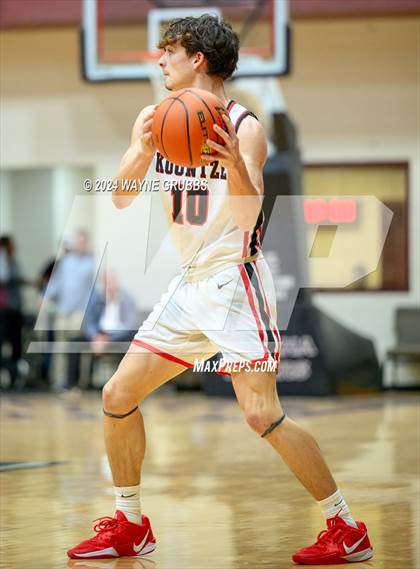 Thumbnail 1 in Kountze vs. Tatum (Tenaha Holiday Hoops) photogallery.