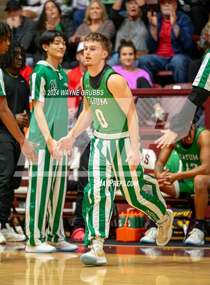 Thumbnail 3 in Kountze vs. Tatum (Tenaha Holiday Hoops) photogallery.