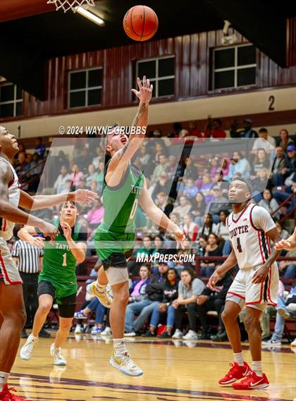 Thumbnail 2 in Kountze vs. Tatum (Tenaha Holiday Hoops) photogallery.