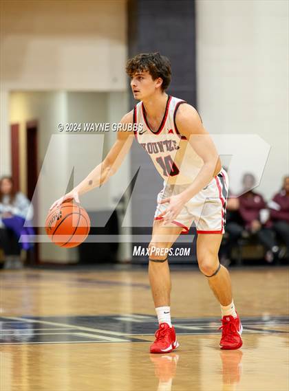 Thumbnail 2 in Kountze vs. Tatum (Tenaha Holiday Hoops) photogallery.
