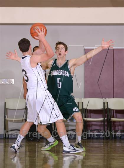 Thumbnail 3 in Mission Prep vs. Ponderosa (MaxPreps Holiday Classic) photogallery.