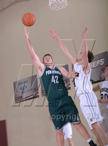 Thumbnail 3 in Mission Prep vs. Ponderosa (MaxPreps Holiday Classic) photogallery.
