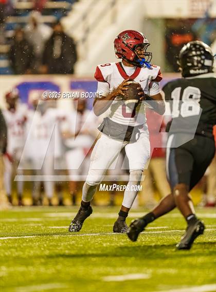 Thumbnail 2 in Bamberg-Ehrhardt vs Lamar (SCHSL 1A Final) photogallery.