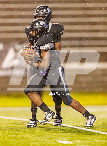 Thumbnail 1 in Bamberg-Ehrhardt vs Lamar (SCHSL 1A Final) photogallery.