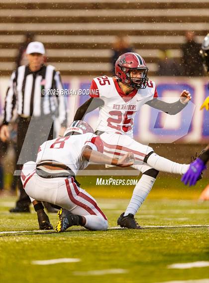 Thumbnail 2 in Bamberg-Ehrhardt vs Lamar (SCHSL 1A Final) photogallery.