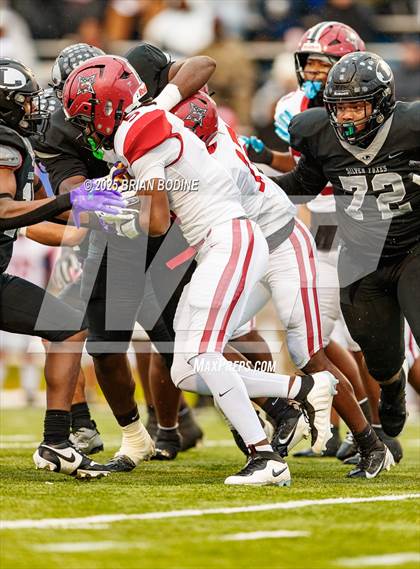 Thumbnail 3 in Bamberg-Ehrhardt vs Lamar (SCHSL 1A Final) photogallery.