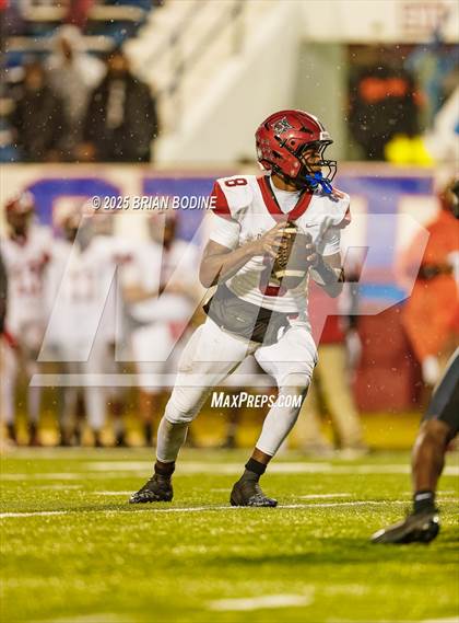 Thumbnail 3 in Bamberg-Ehrhardt vs Lamar (SCHSL 1A Final) photogallery.