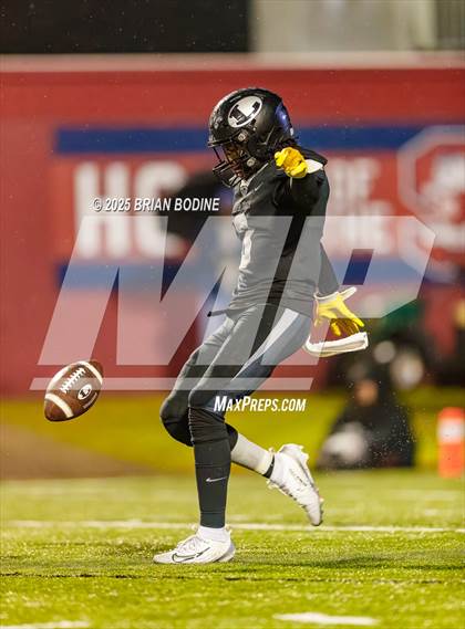 Thumbnail 1 in Bamberg-Ehrhardt vs Lamar (SCHSL 1A Final) photogallery.