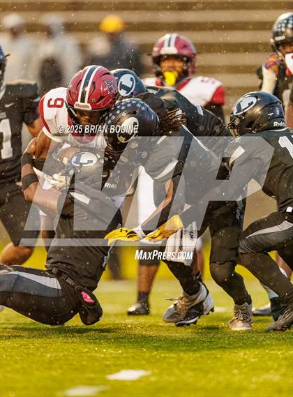 Thumbnail 1 in Bamberg-Ehrhardt vs Lamar (SCHSL 1A Final) photogallery.