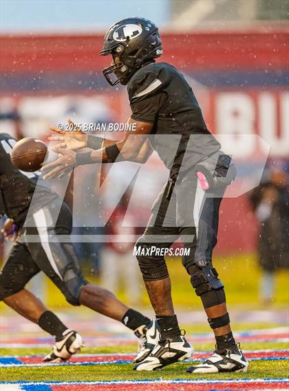 Thumbnail 2 in Bamberg-Ehrhardt vs Lamar (SCHSL 1A Final) photogallery.