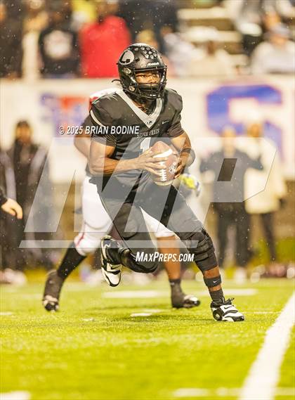 Thumbnail 1 in Bamberg-Ehrhardt vs Lamar (SCHSL 1A Final) photogallery.