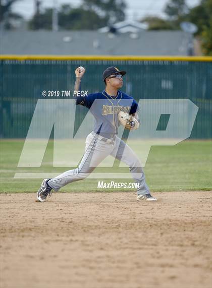 Thumbnail 3 in Millikan @ Pacifica photogallery.