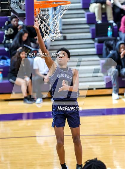 Thumbnail 3 in Garner vs Washington (John Wall Holiday Invitational) photogallery.