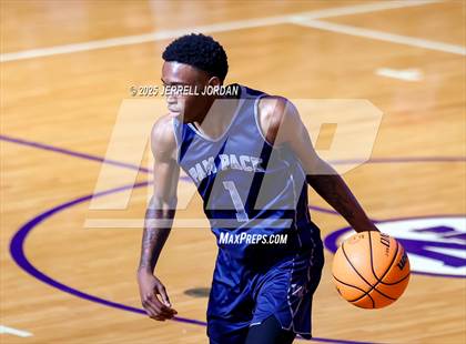 Thumbnail 3 in Garner vs Washington (John Wall Holiday Invitational) photogallery.