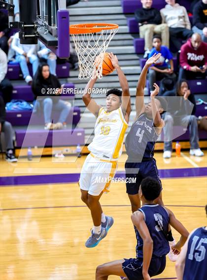 Thumbnail 2 in Garner vs Washington (John Wall Holiday Invitational) photogallery.