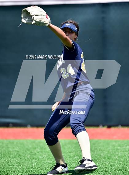Thumbnail 3 in Everett Alvarez vs. Aragon (CIF CCS D1 Round 1) photogallery.