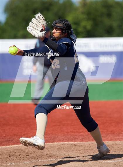 Thumbnail 2 in Everett Alvarez vs. Aragon (CIF CCS D1 Round 1) photogallery.