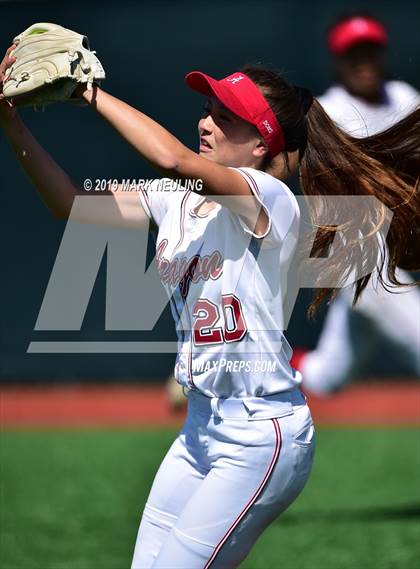 Thumbnail 2 in Everett Alvarez vs. Aragon (CIF CCS D1 Round 1) photogallery.