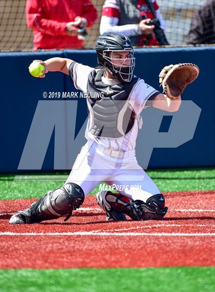 Thumbnail 1 in Everett Alvarez vs. Aragon (CIF CCS D1 Round 1) photogallery.