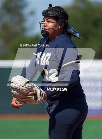 Thumbnail 2 in Everett Alvarez vs. Aragon (CIF CCS D1 Round 1) photogallery.