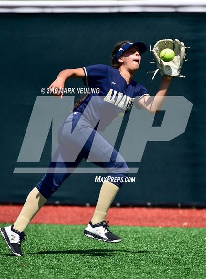 Thumbnail 3 in Everett Alvarez vs. Aragon (CIF CCS D1 Round 1) photogallery.