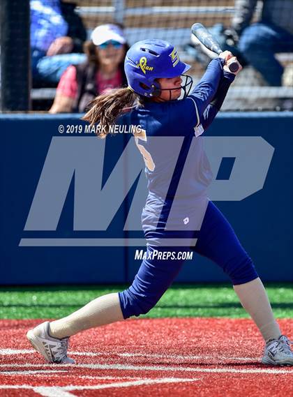 Thumbnail 2 in Everett Alvarez vs. Aragon (CIF CCS D1 Round 1) photogallery.