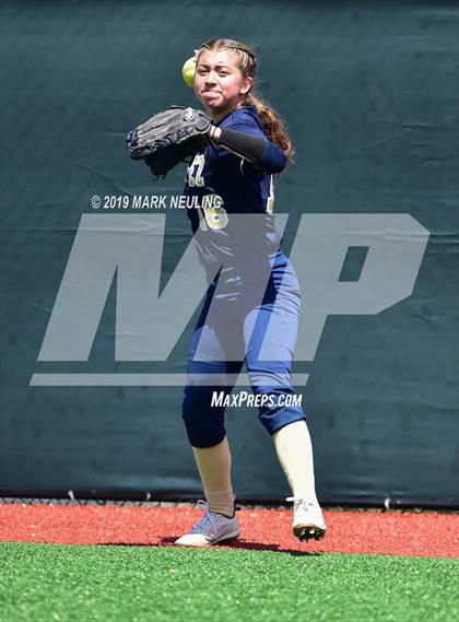 Thumbnail 1 in Everett Alvarez vs. Aragon (CIF CCS D1 Round 1) photogallery.